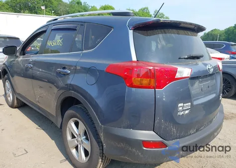 2013 Toyota Rav4 Xle z USA, uszkodzony, nr VIN JTMRFREV5DD038613